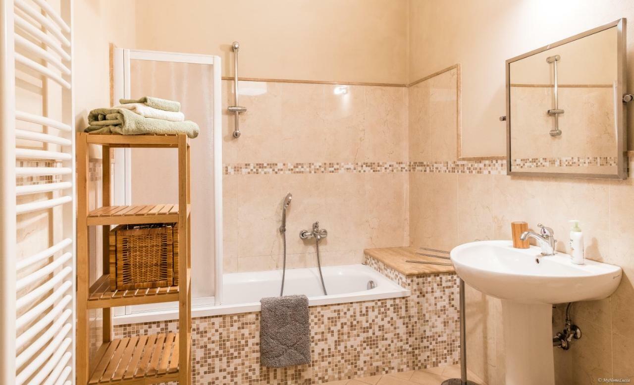 La Delizia Central Apartment Lucques Extérieur photo